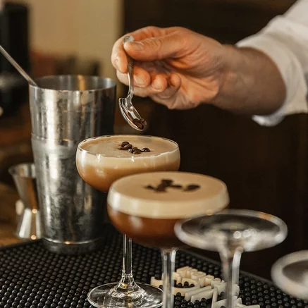 Barkeeper für Hochzeiten und Events – Bildergalerie öffnen