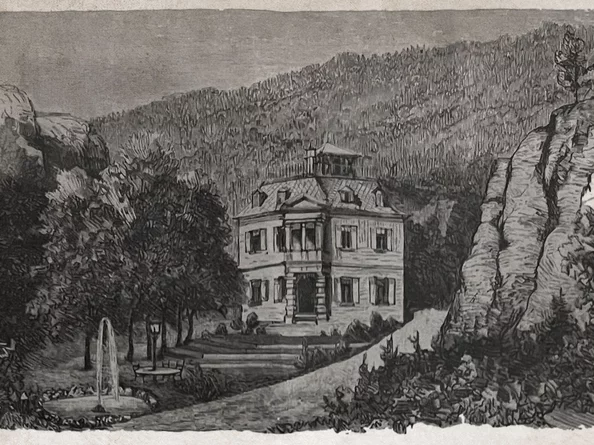 Historische Schwarz-Weiß-Grafik des Schlössle Seeburg mit Brunnen, Gartenanlage und bewaldeten Felsen im Hintergrund.